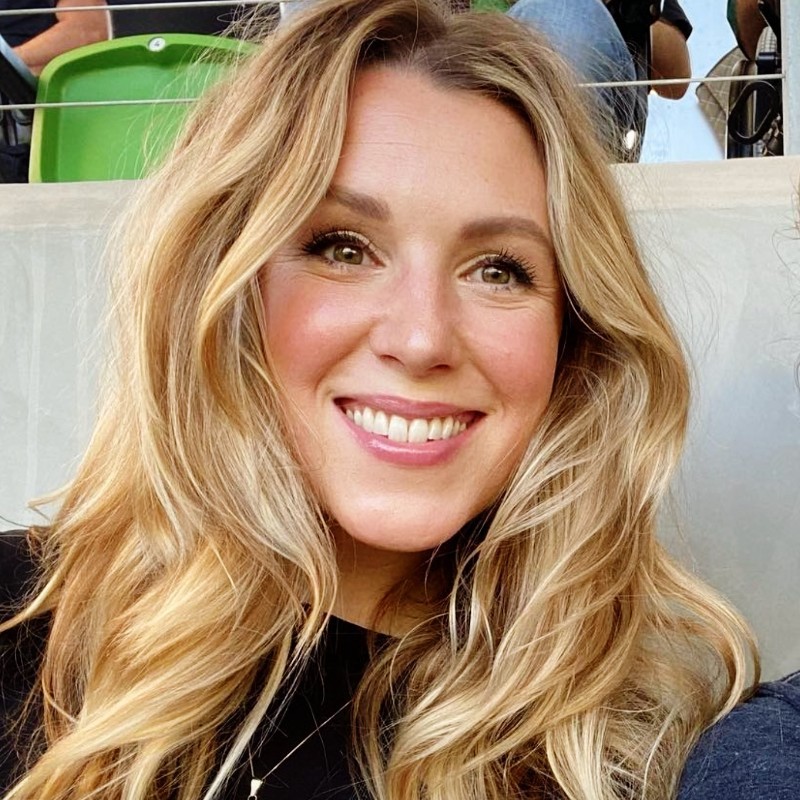 Ashley Adams HS 1000x1000