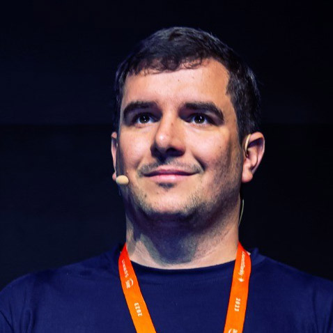 Augusto Ferronato Solutions Architect AWS